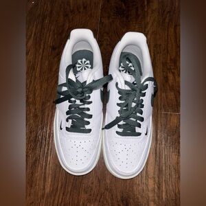 Nike court vision low